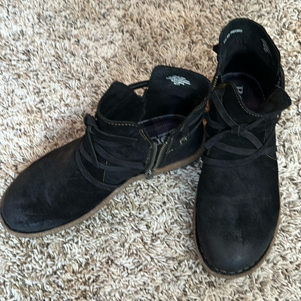 Women’s Born Black Suede Ankle Boots - Tarkiln BR0013609